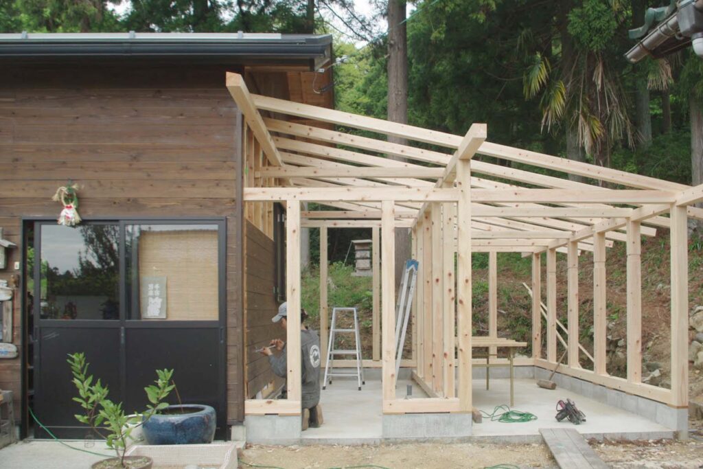 MY HOUSE 01